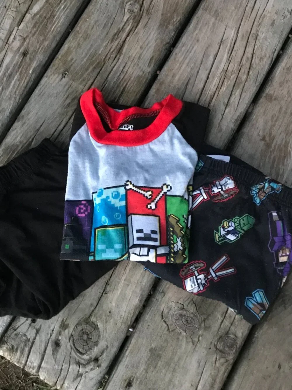 Minecraft Pajama Set Boys Size 10 Short Sleeve Shirt, Black Pants, Black Shorts